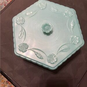 Floral Embossed plastic Hexagonal powder Box